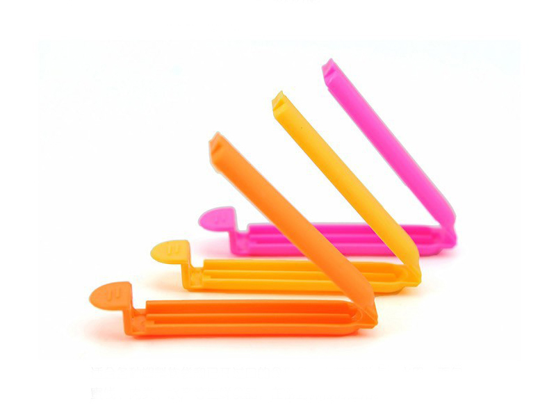 BAG SEALING CLIP
